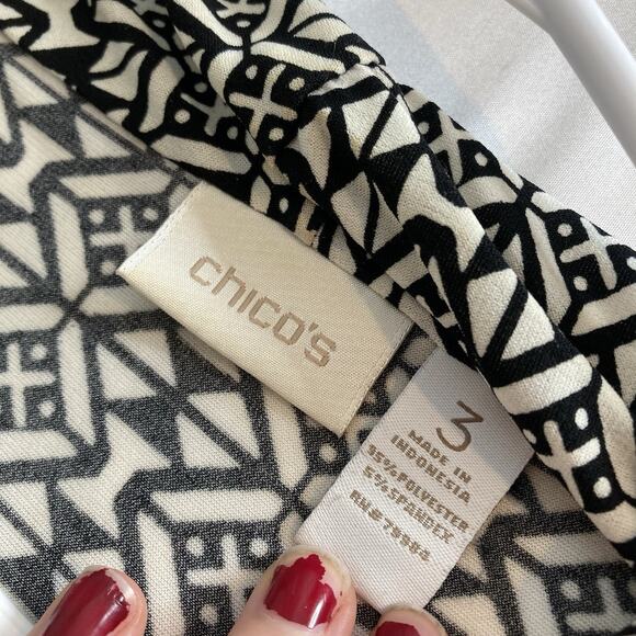 Chico's Women's Black White Geometric Faux Wrap Tunic Top‎ Size 3 XL Old Money - Picture 5 of 10